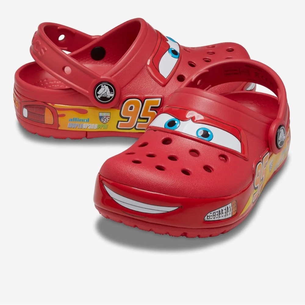 Light-Up Disney Pixar Cars Lightning McQueen Classic Clogs never worn size 8C